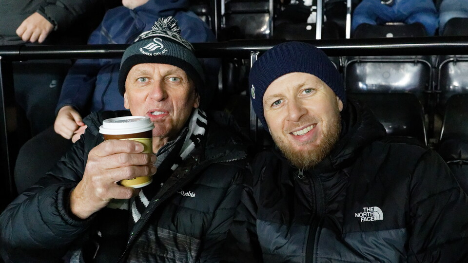 Fan Gallery | Derby v Swans