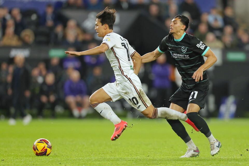 GALLERY | SWANS V PORTSMOUTH