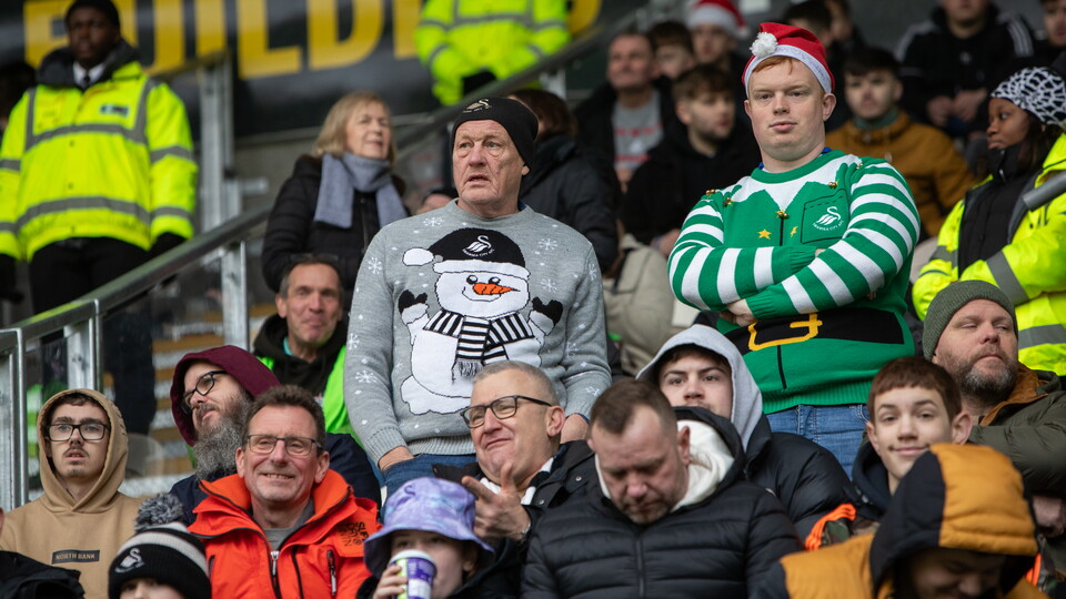 Fan Gallery | Hull v Swans