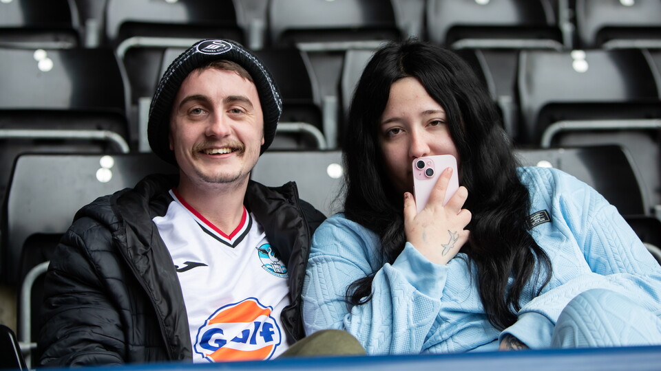 Fan Gallery | Swans v QPR