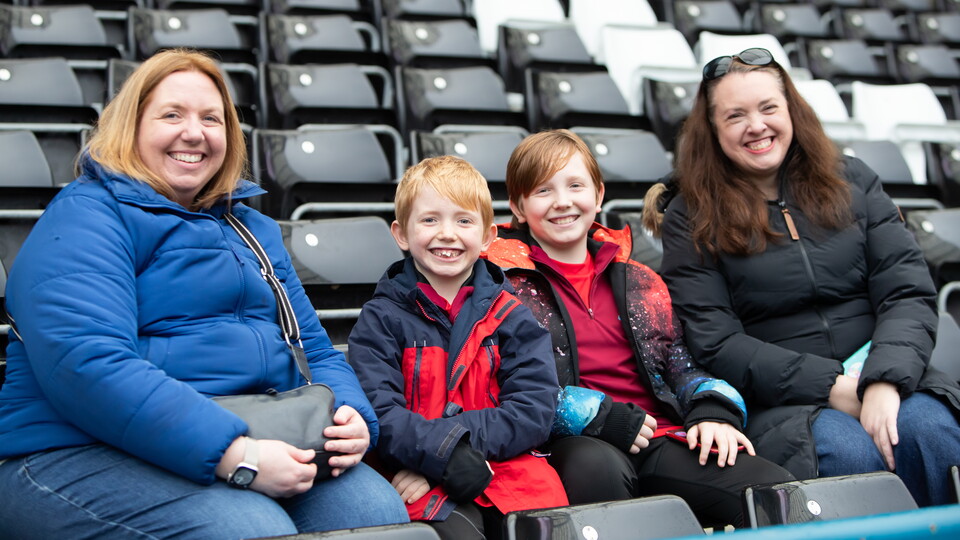 Fan Gallery | Swans v QPR
