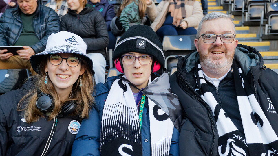Fan Gallery | Swans v Luton Town