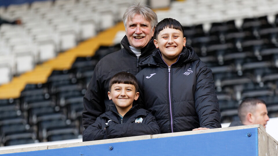 Fan Gallery | Swans v Luton Town