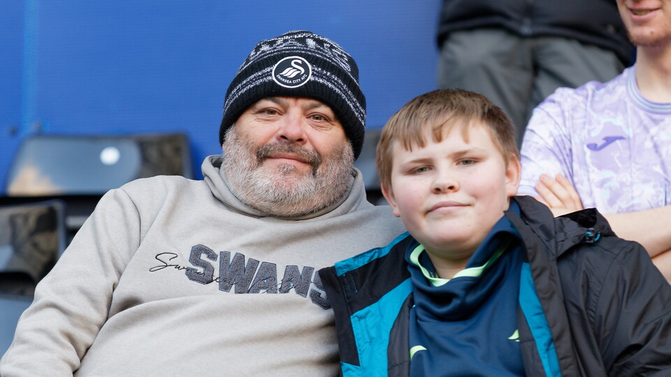 Fan Gallery | Swans v Luton Town