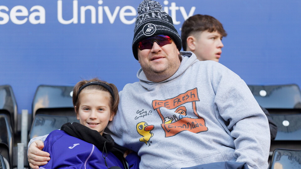 Fan Gallery | Swans v Luton Town