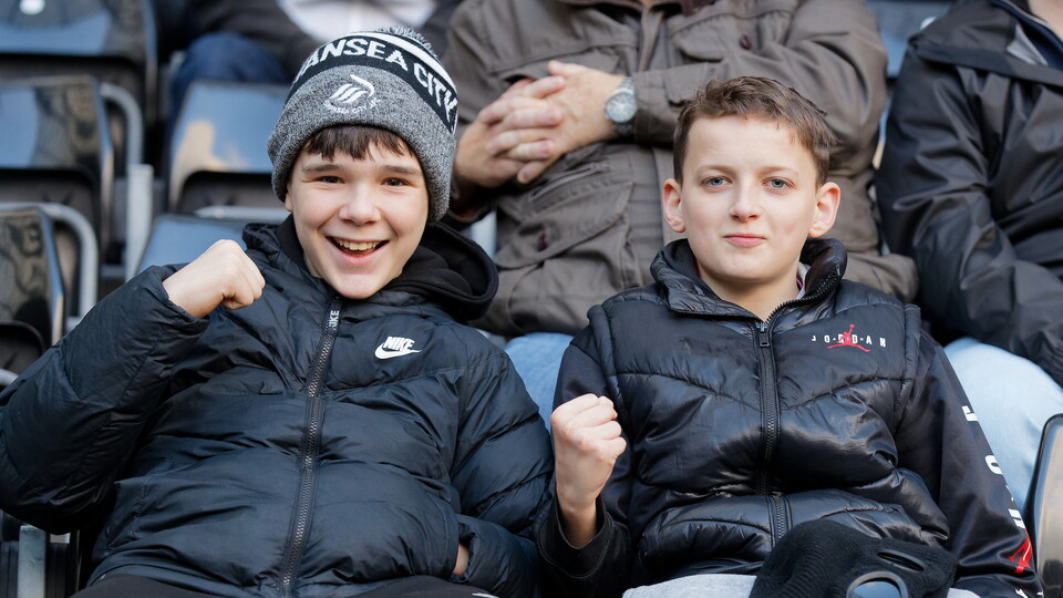 Fan Gallery | Swans v Luton Town