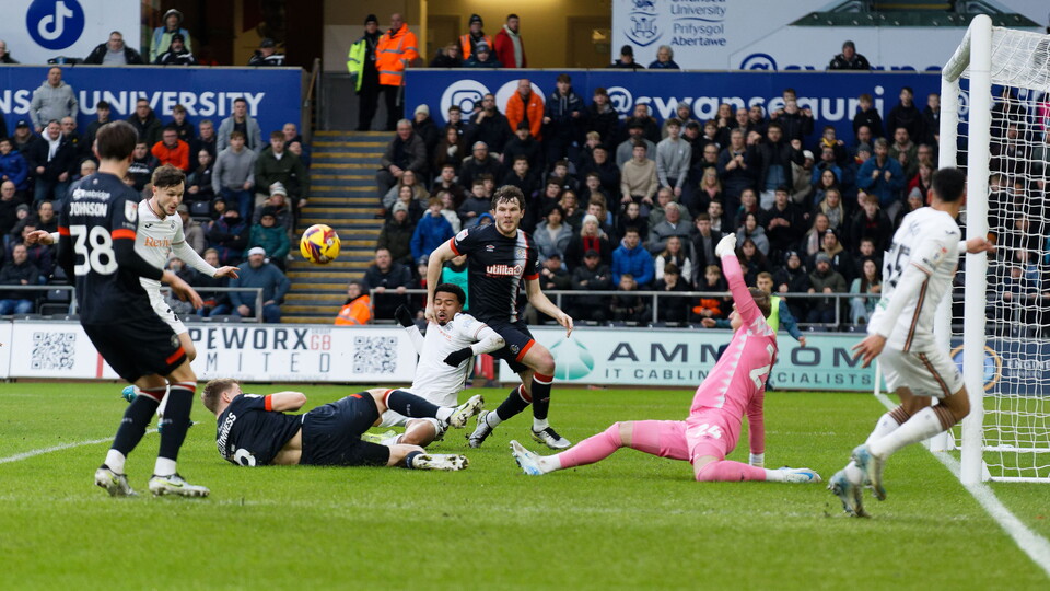 Gallery | Swans v Luton