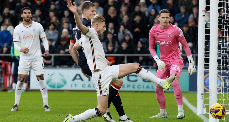 Gallery | Swans v Luton