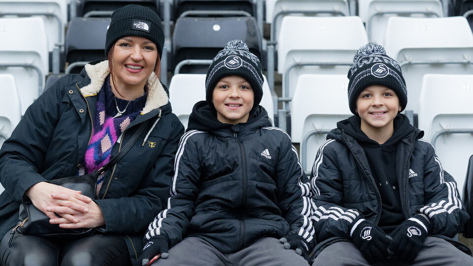 Fan Gallery | Swansea v Portsmouth 
