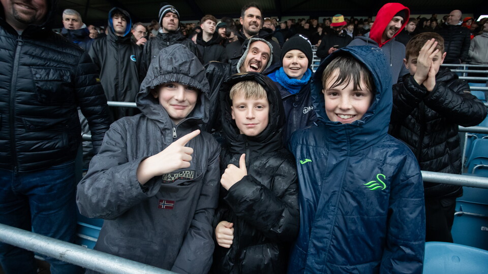 Fan Gallery | Portsmouth v Swansea City