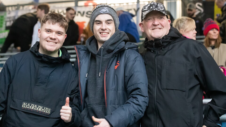 Fan Gallery | Portsmouth v Swansea City