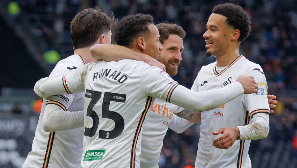 Gallery | Swansea City v West Brom