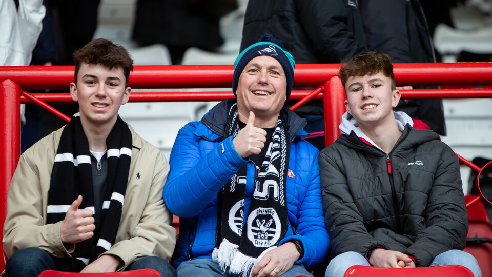 Fan Gallery | Bristol City v Swans