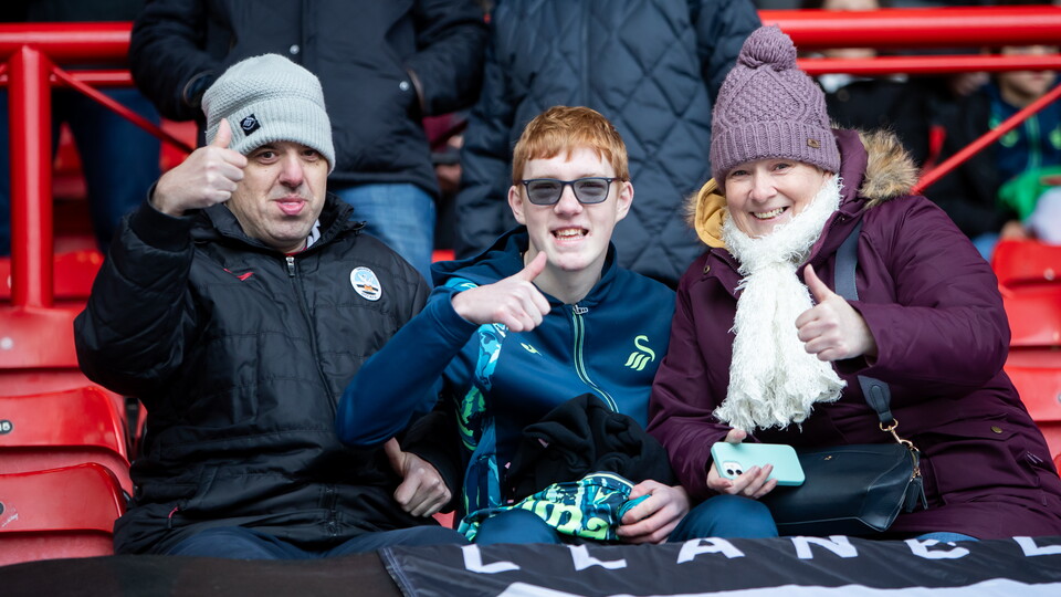 Fan Gallery | Bristol City v Swans