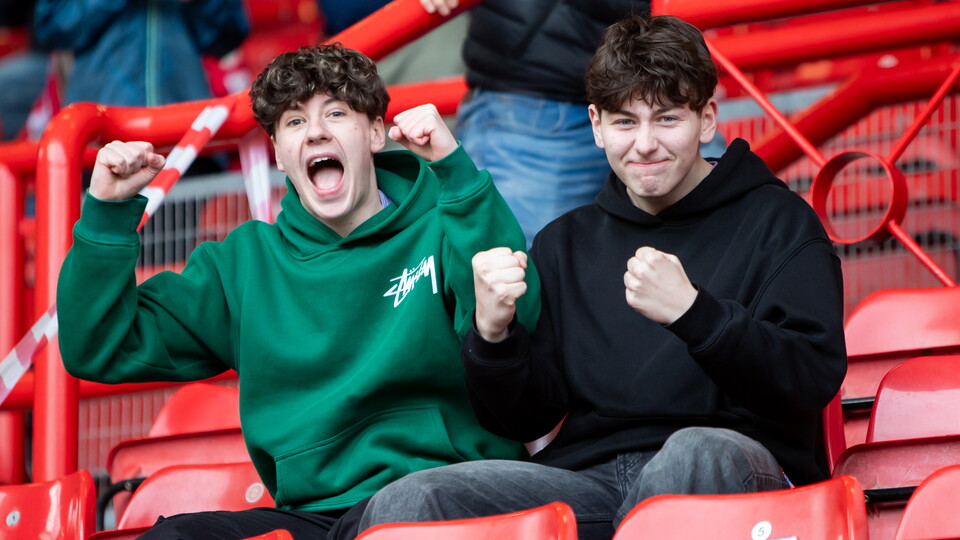 Fan Gallery | Bristol City v Swans