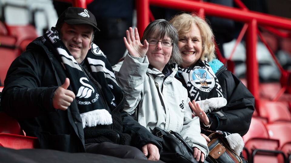 Fan Gallery | Bristol City v Swans