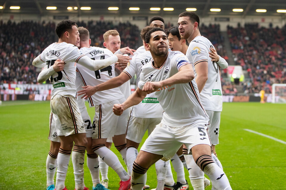 Gallery | Bristol City v Swans
