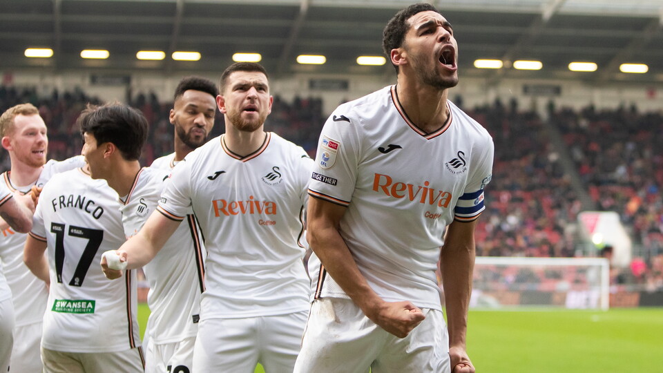 Gallery | Bristol City v Swans