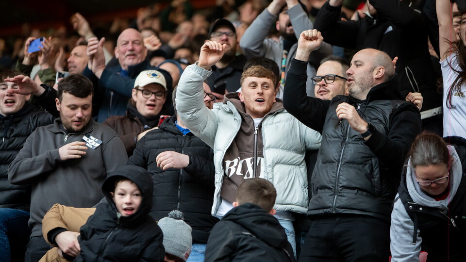 Fan Gallery | Bristol City v Swans