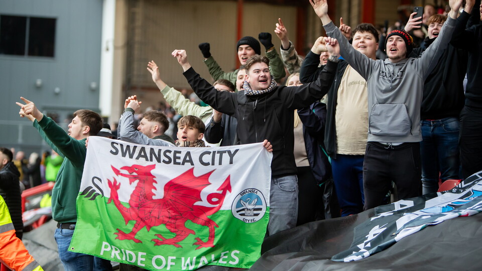 Fan Gallery | Bristol City v Swans
