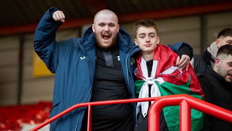 Fan Gallery | Bristol City v Swans