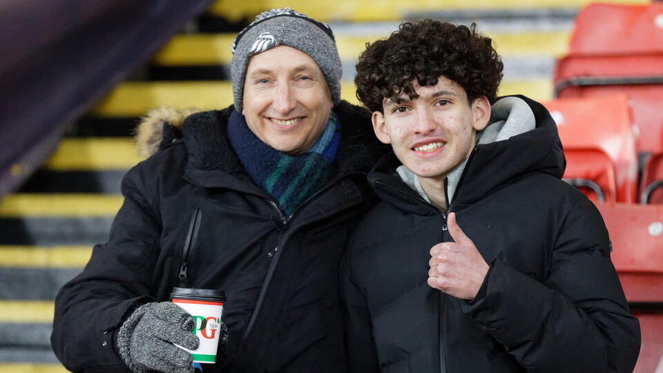 Fan Gallery | Watford v Swans