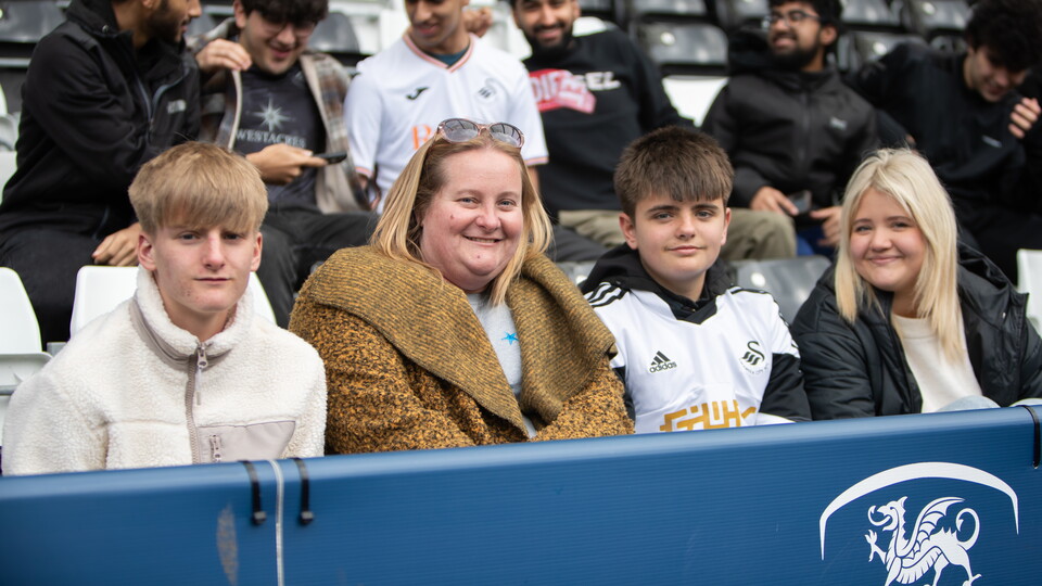 Fan Gallery | Swans v Burnley