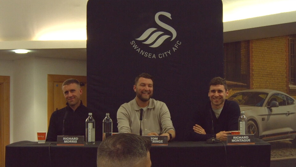 Fans’ forum panel