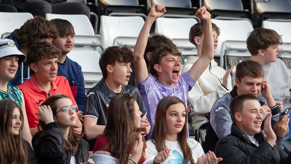 Fan Gallery | Swans v Plymouth Argyle