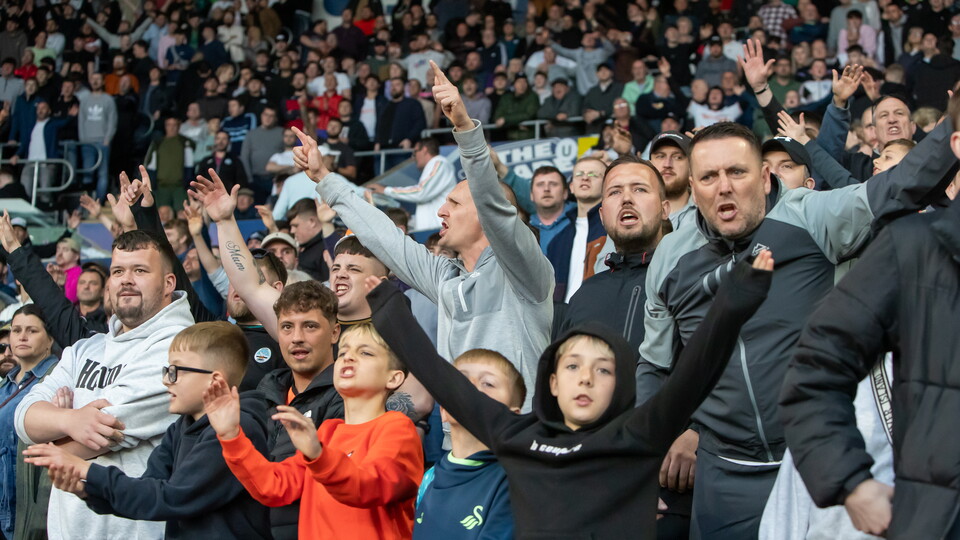 Fan Gallery | Swans v Plymouth Argyle