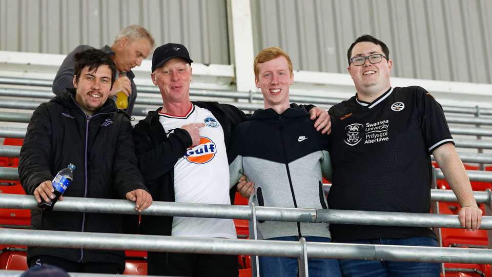 Fan Gallery | Sunderland v Swans