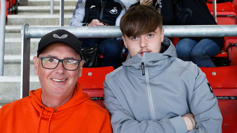 Fan Gallery | Sunderland v Swans
