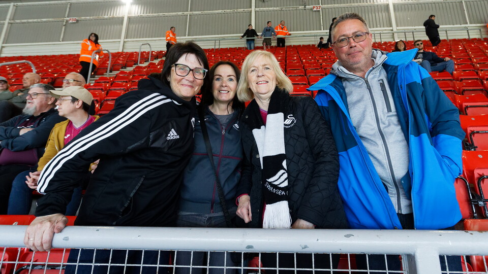 Fan Gallery | Sunderland v Swans
