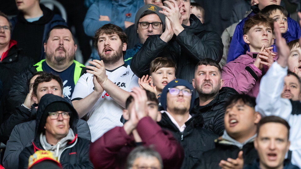 Fan gallery | Swans v Hull City