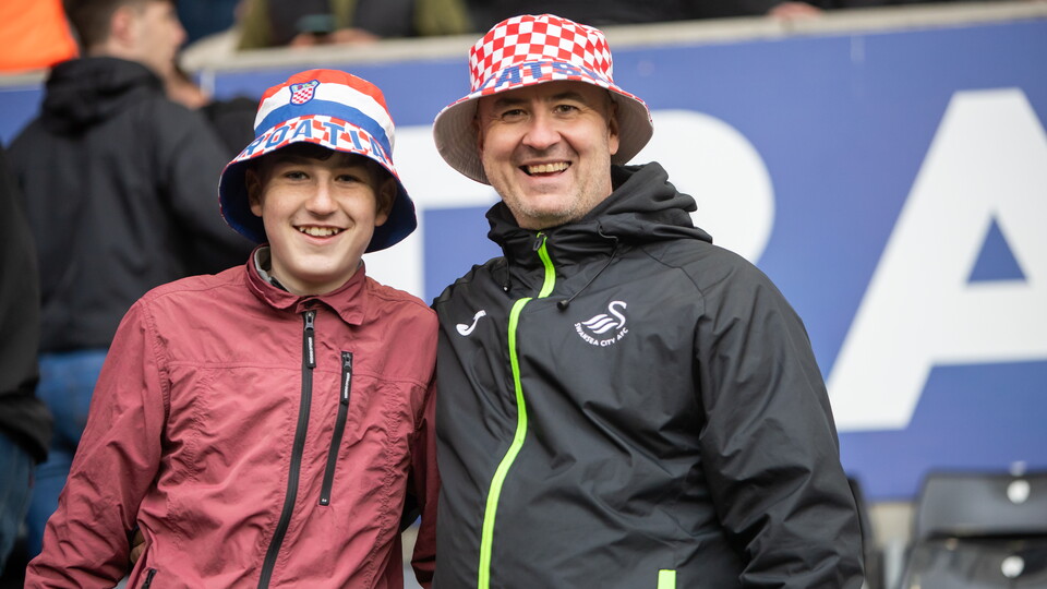 Fan gallery | Swans v Hull City