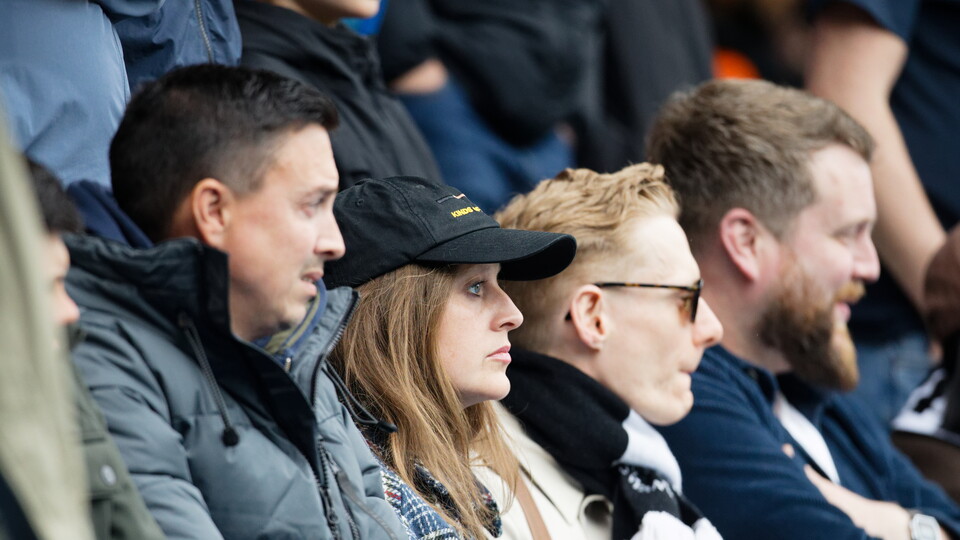Fan Gallery | QPR vs Swans