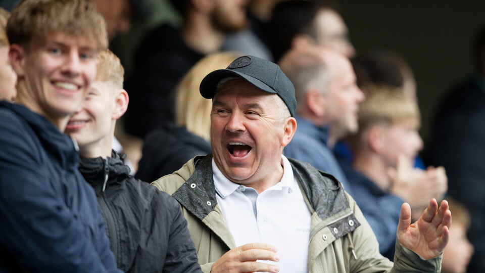 Fan Gallery | QPR vs Swans
