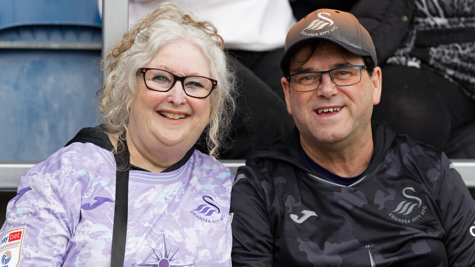 Fan Gallery | QPR vs Swans