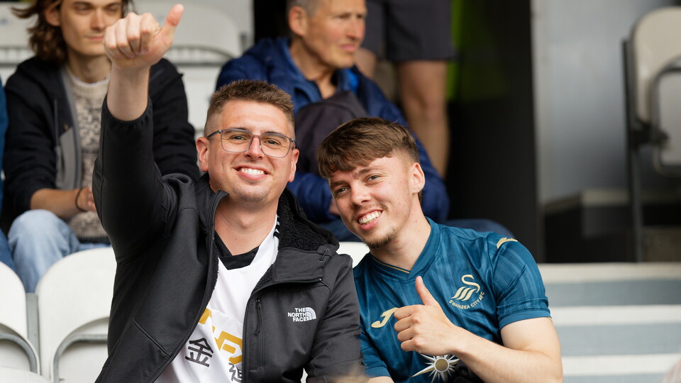 Fan Gallery | QPR vs Swans