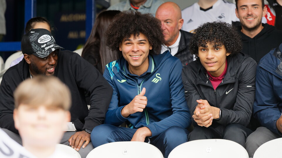 Fan Gallery | QPR vs Swans