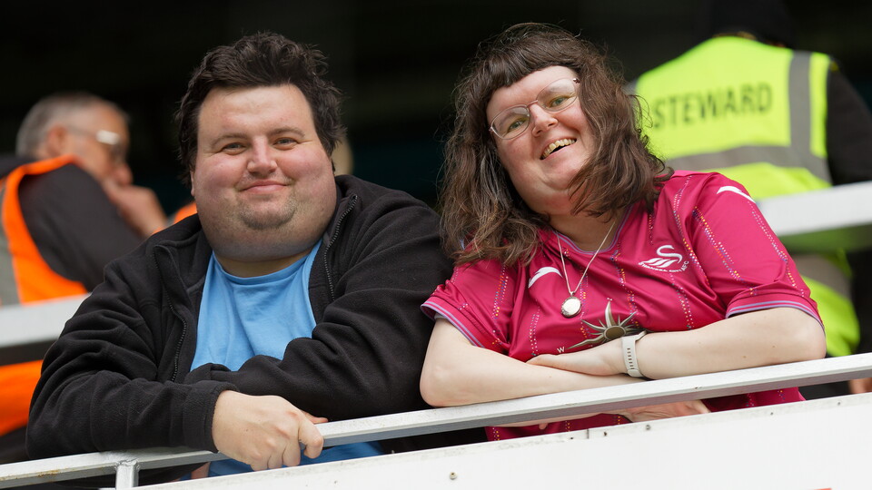 Fan Gallery | QPR vs Swans