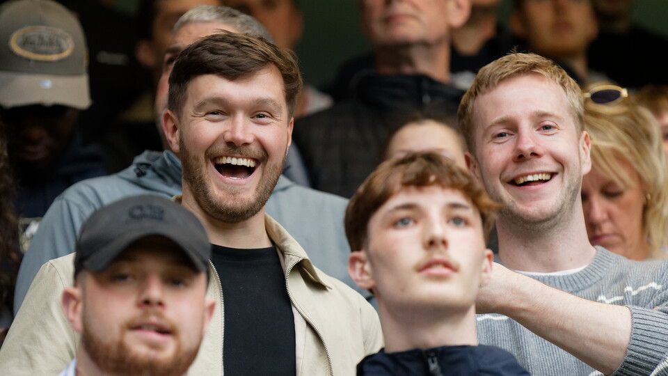 Fan Gallery | QPR vs Swans