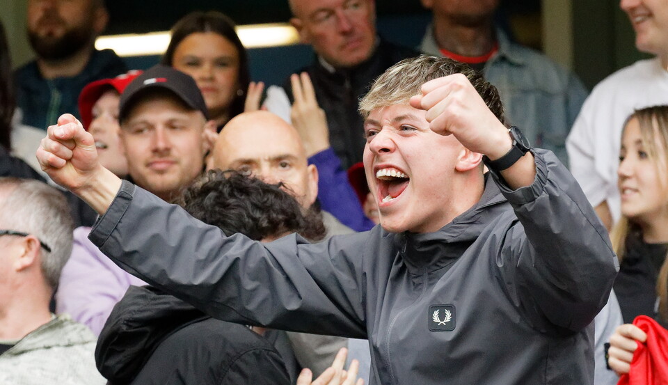 Fan Gallery | QPR vs Swans
