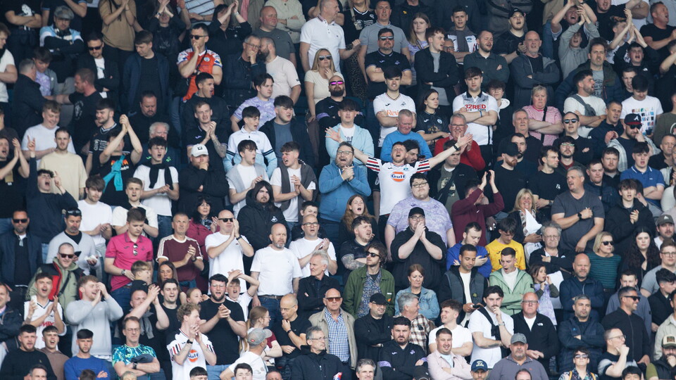 Fan gallery | Millwall v Swansea City