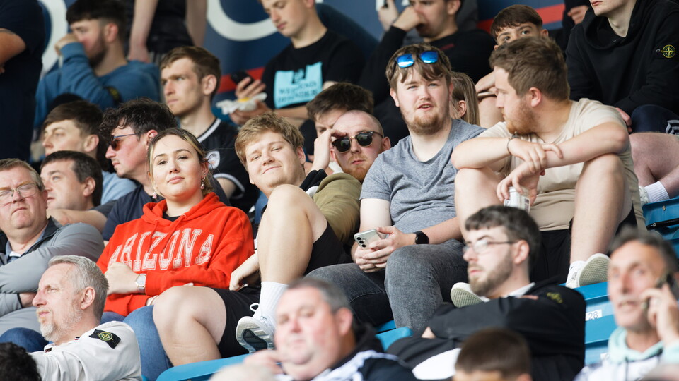 Fan gallery | Millwall v Swansea City