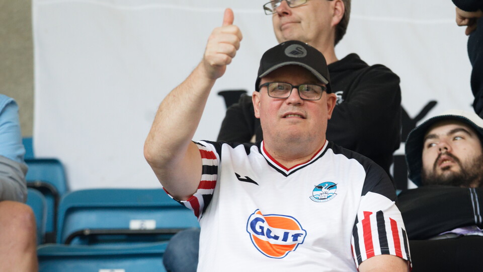 Fan gallery | Millwall v Swansea City