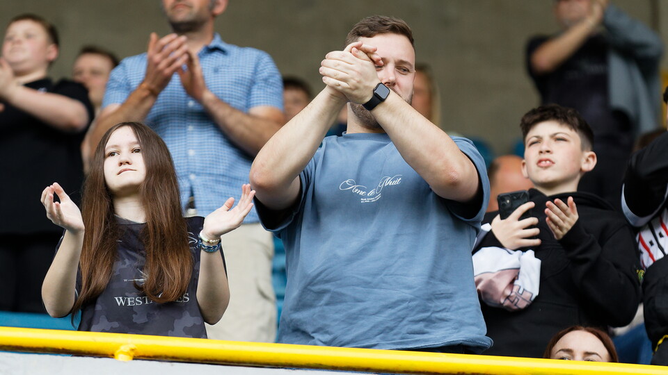 Fan gallery | Millwall v Swansea City