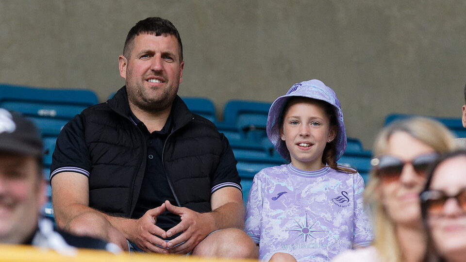Fan gallery | Millwall v Swansea City