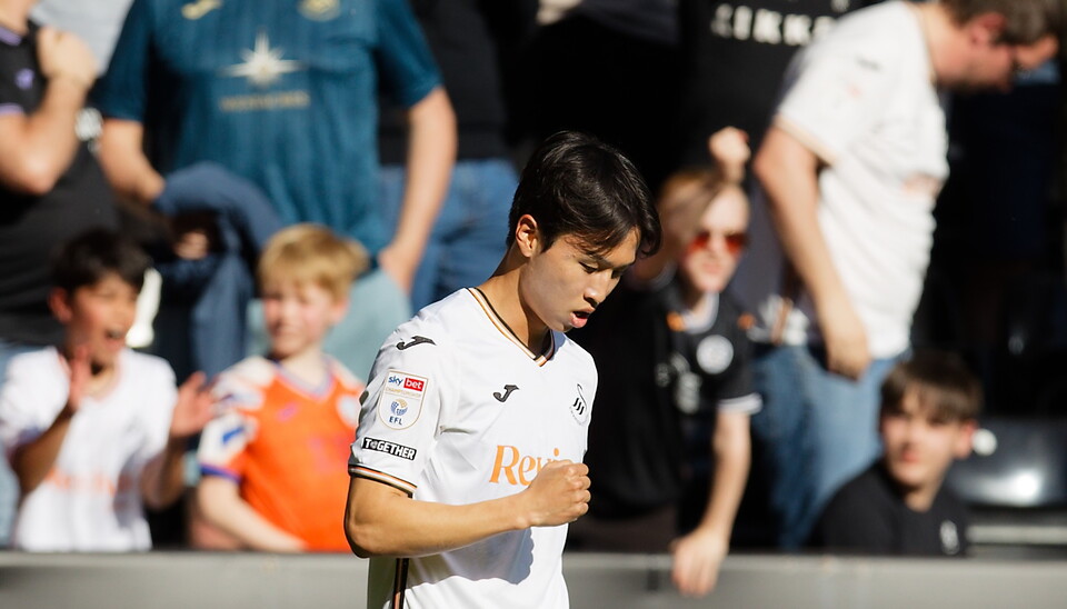 Jisung Eom Cele Derby