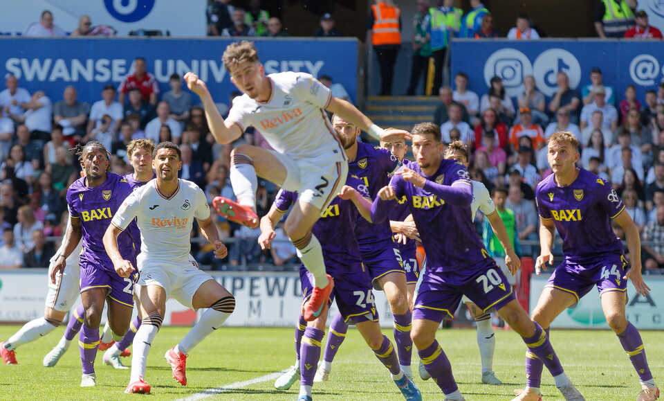 Gallery | Swans v Oxford United